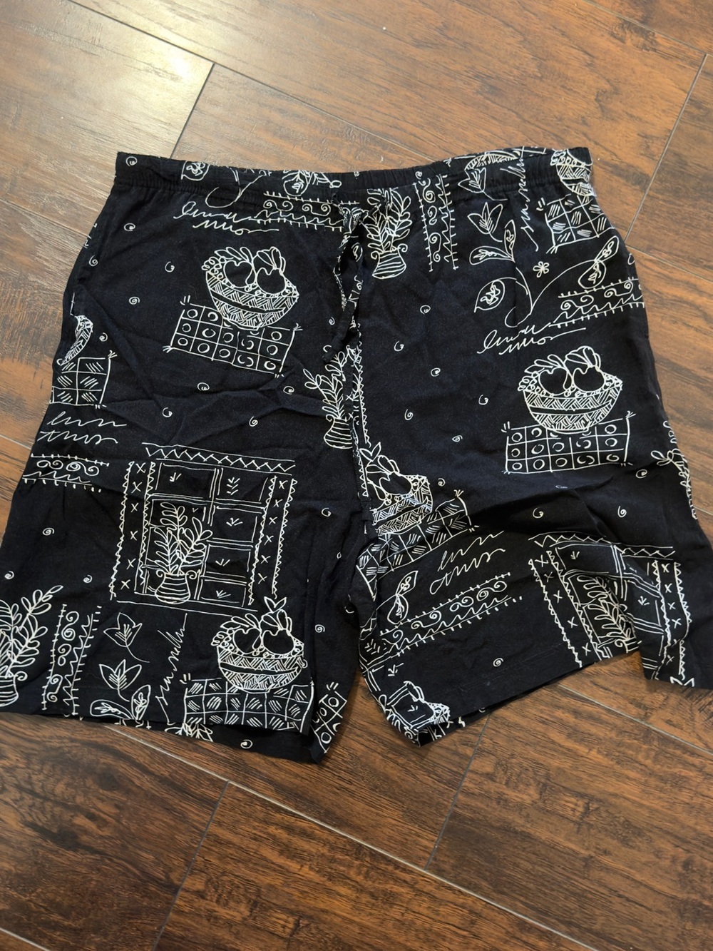 Vtg Sigrid Olsen Black High-Waist Shorts with White Botanical Print